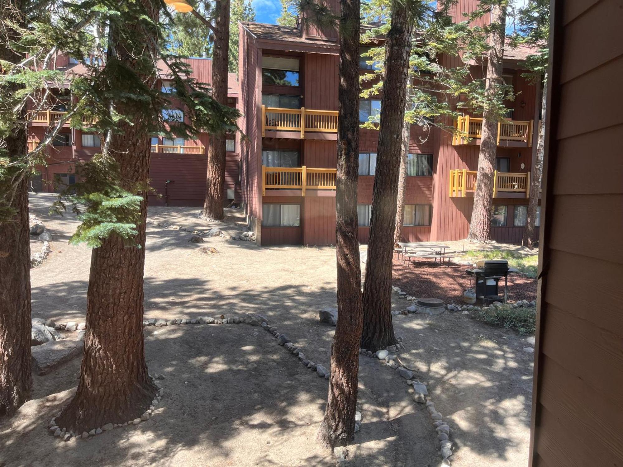 Tastefully Remodeled Condo At Mammoth Ski & Racquet Club, Hot Tub, Garage, 10 Min Walk To Ski Lifts Mammoth Lakes Luaran gambar