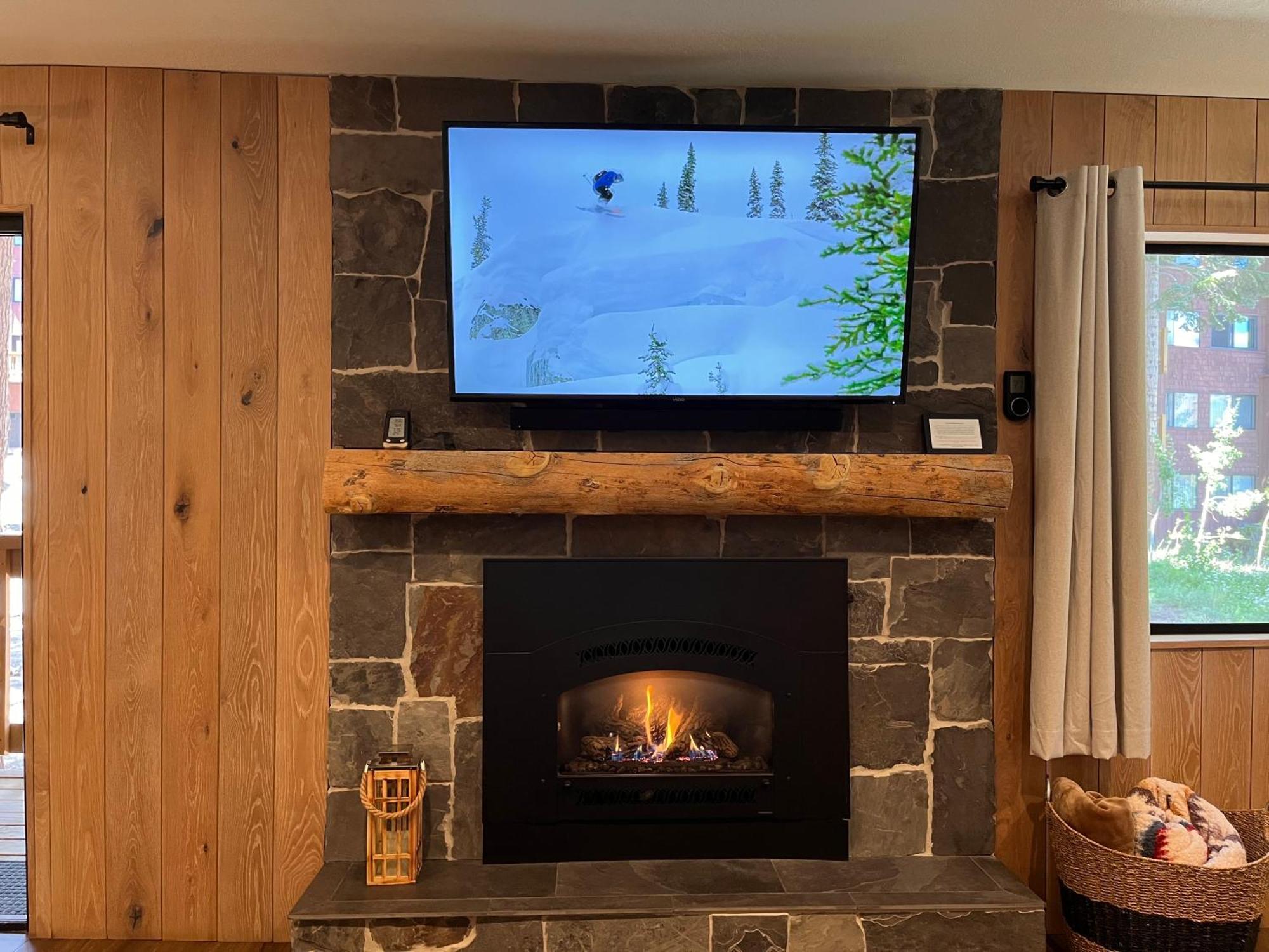 Tastefully Remodeled Condo At Mammoth Ski & Racquet Club, Hot Tub, Garage, 10 Min Walk To Ski Lifts Mammoth Lakes Luaran gambar