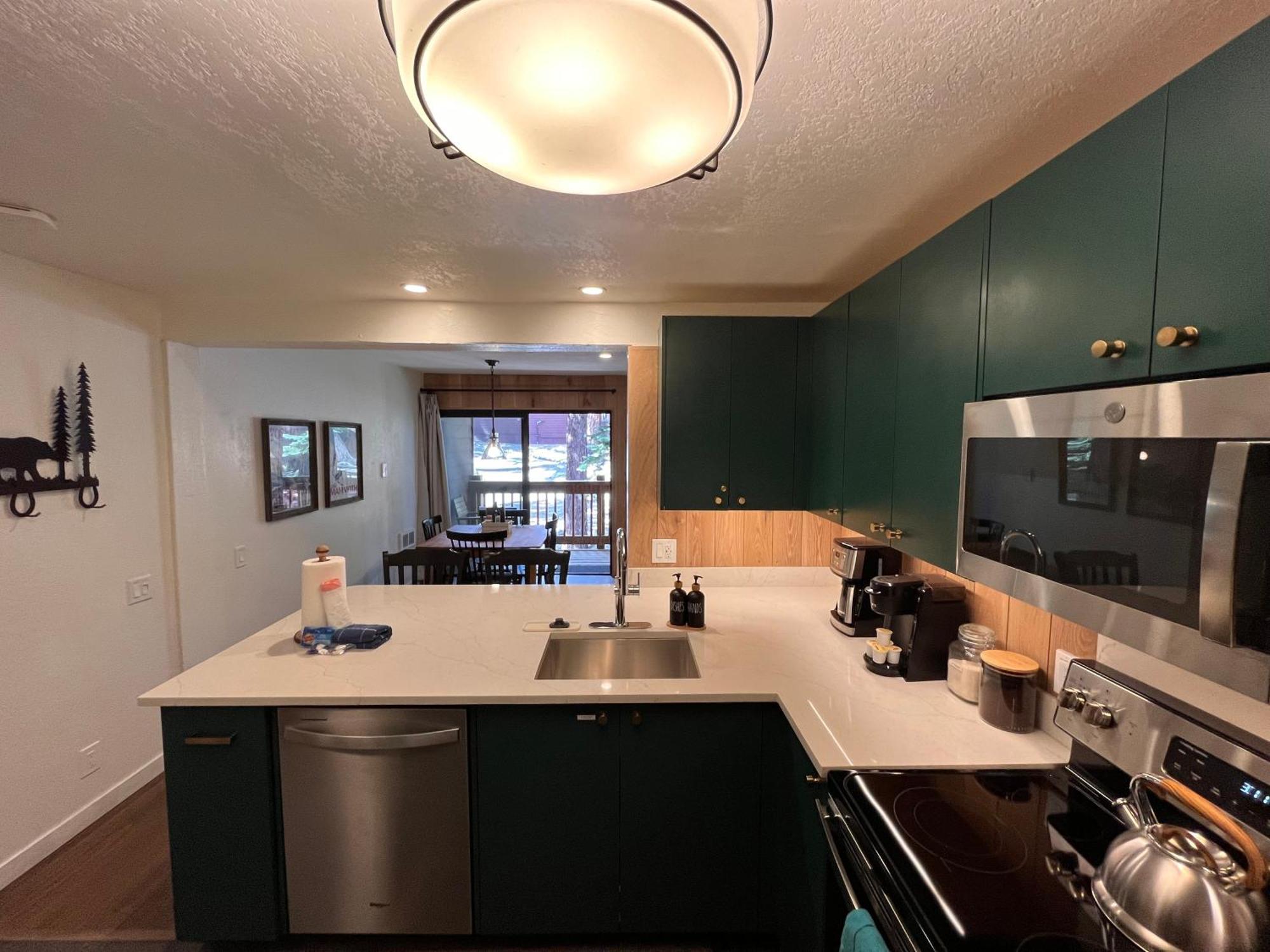 Tastefully Remodeled Condo At Mammoth Ski & Racquet Club, Hot Tub, Garage, 10 Min Walk To Ski Lifts Mammoth Lakes Luaran gambar
