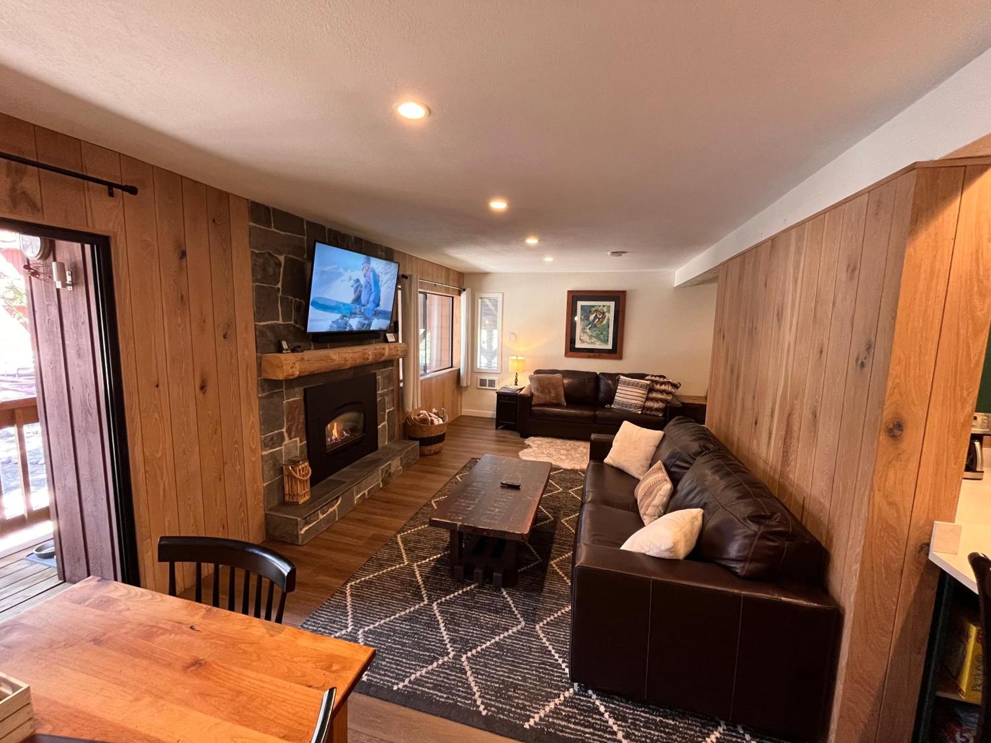Tastefully Remodeled Condo At Mammoth Ski & Racquet Club, Hot Tub, Garage, 10 Min Walk To Ski Lifts Mammoth Lakes Luaran gambar