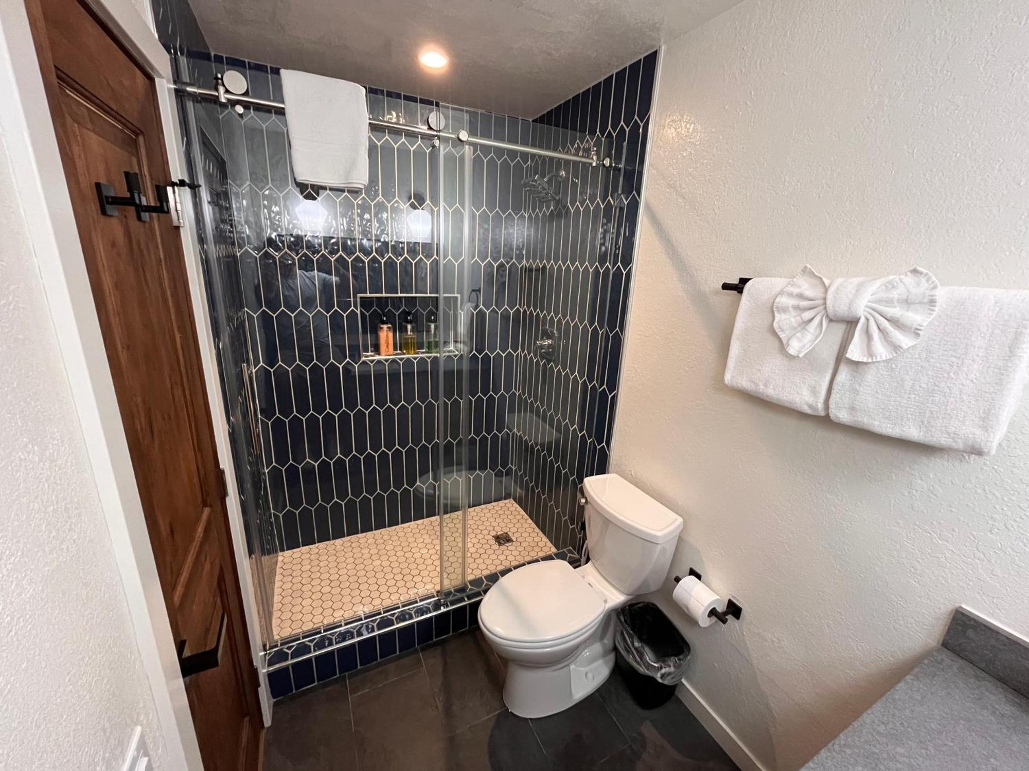 Tastefully Remodeled Condo At Mammoth Ski & Racquet Club, Hot Tub, Garage, 10 Min Walk To Ski Lifts Mammoth Lakes Luaran gambar
